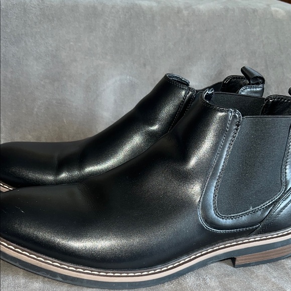 Kenneth Cole New York Black Chelsea Boots Sleek Leather Finish - Picture 6 of 12